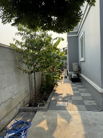 ขายบ้านเดี่ยว 2 ชั้นพร้อมที่ดิน 322 ตร.ว. เพชรเกษม 126 อ้อมน้อย สมุทรสาคร