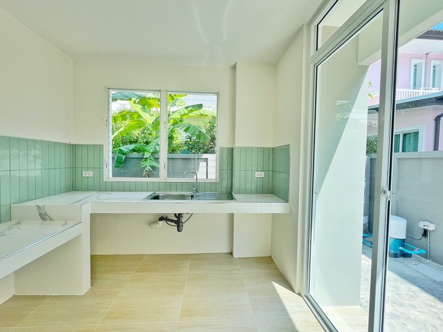 บ้านเดี่ยว รีโนเวทใหม่ บ้านสีวลี ปิ่นเกล้า-สาทร ติดถนนราชพฤกษ์ หลังริม สไตล์โมเดิร์น หรูหรา ด้วยวัสดุเกรดพรีเมี่ยม Land