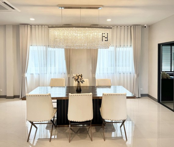 ขายหรือให้เช่า บ้านเดี่ยว 2 ชั้น The City Bangna เนื้อที่ 313 ตร.ม. แต่งครบ พร้อมอยู่ วิวสวนหน้าบ้าน