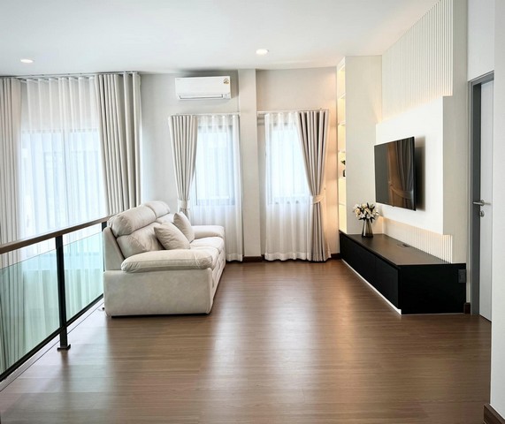 ขายหรือให้เช่า บ้านเดี่ยว 2 ชั้น The City Bangna เนื้อที่ 313 ตร.ม. แต่งครบ พร้อมอยู่ วิวสวนหน้าบ้าน