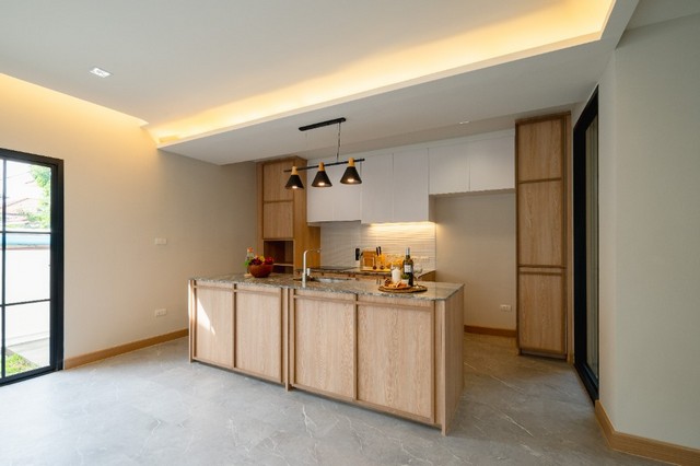 ขายบ้านเดี่ยว 2 ชั้น The Winston Home สุขุมวิท 77 เนื้อที่ 90 ตร.ว. รีโนเวทใหม่ แต่งครบใกล้ซีคอนสแควร์