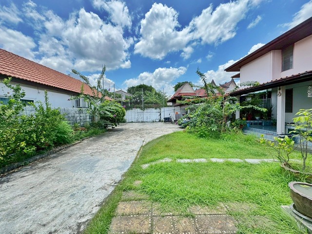 บ้านเดี่ยว ใกล้ MRT กระทรวงสาธารณสุข 140 ตร.วา ติวานนท์ 3 (พิชยนันท์ 9) เพียง 750 เมตร ทำเลดี เหมาะทำออฟฟิศ ศูนย์ดูแลผู้