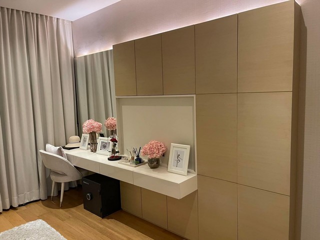 ขายบ้านเดี่ยว 3 ชั้น Parc Priva เทียมร่วมมิตร เนื้อที่ 117 ตร.วา สระว่ายน้ำในตัว Built-in ทั้งหลัง พร้อมเข้าอยู่