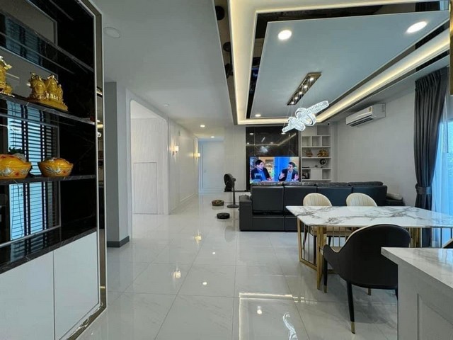 ขายหรือให้เช่า บ้านเดี่ยว 2 ชั้น The City บางนา เนื้อที่ 78 ตร.ว. แปลงมุม แต่งสวย มีต้นโอลีฟ 150 ปี