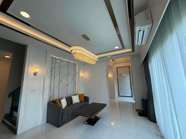 ขายหรือให้เช่า บ้านเดี่ยว 2 ชั้น The City บางนา เนื้อที่ 78 ตร.ว. แปลงมุม แต่งสวย มีต้นโอลีฟ 150 ปี