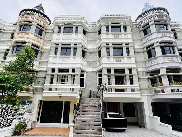 ขายบ้าน 4 ชั้น ชิชาคาสเซิล สุขุมวิท 31 เนื้อที่ 31 ตร.ว. ทำเลดีอโศก-พร้อมพงษ์ ด่วน ราคาพิเศษ
