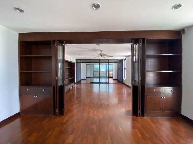 Home Office 4ชั้นใกล้ รถไฟฟ้า BTS สถานีบางจาก พื้นที่ใช้สอย 840 ตร.ม