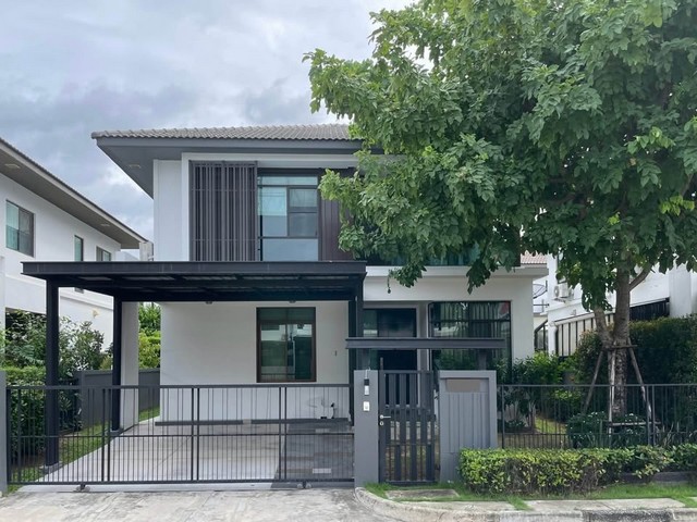 มัณฑนา อ่อนนุช-วงแหวน 3 พื้นที่ใช้สอย 200 ตรม. ที่ดิน 55 ตรว พร้อมสวนสวย