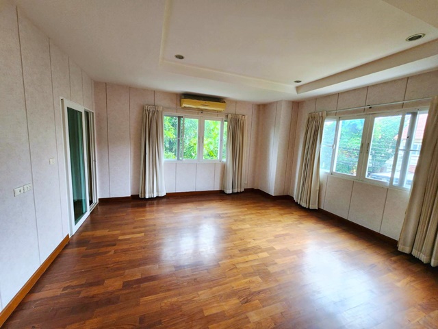 ที่ดินเท่ากับบ้านเดี่ยว 4หลัง 6นอน ใหญ่สุด ลัดดารมณ์ เพียวเพลส ราชพฤกษ์ คฤหาสน์ 2หลัง MRT ปากเกร็ด 2ชั้น 198ตร.วา. 444ตร