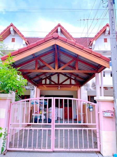 บิ๊กซี สุขาภิบาล3 1.2กม. โลตัส รถไฟฟ้าสายสีส้ม เคหะรามคำแหง ให้เช่า ทาวน์โฮม 2 ชั้น พร้อมอยู่ รามคำแหง 180-186 21ตรว. 2น