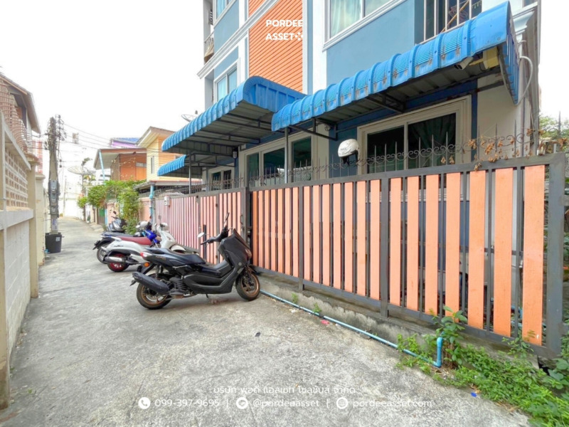 ขาย!! อพาร์ทเม้นท์/หอพัก 3.5 ชั้น ซอยอิสรภาพ 13 ติด ม.ราชภัฏบ้านสมเด็จเจ้าพระยา ถ.อิสรภาพธนบุรี กรุงเทพฯ ใกล้วงเวียนใหญ่ ทำเลดี (มีผู้เช่าเต็มทุกห้อง)
