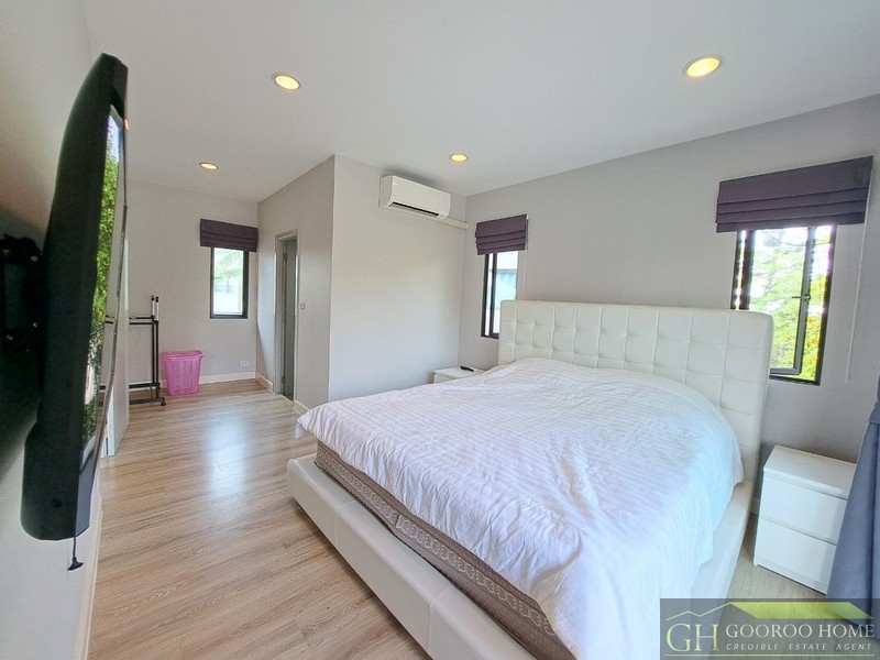 ขายบ้านเดี่ยว 2 ชั้น ม.เพฟ มอเตอร์เวย์ – ฉะเชิงเทรา เนื้อที่ 66 ตรว 3นอน 2น้ำ ใกล้วิทยาลัยเทคนิคจุฬาภรณ์ สภาพใหม่มาก คุ้