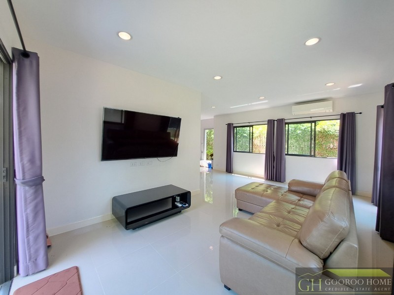 ขายบ้านเดี่ยว 2 ชั้น ม.เพฟ มอเตอร์เวย์ – ฉะเชิงเทรา เนื้อที่ 66 ตรว 3นอน 2น้ำ ใกล้วิทยาลัยเทคนิคจุฬาภรณ์ สภาพใหม่มาก คุ้