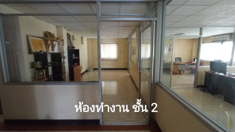 ขายตึกอาคารสำนักงาน4ชั้น 76ตรว. 15.7ลบ. หรือให้เช่า60,000บ. 12ห้อง8ห้องน้ำ ใกล้เมญ่า Maya นิมมาน ซุปเปอร์ไฮเวย์ ต.ช้างเผ