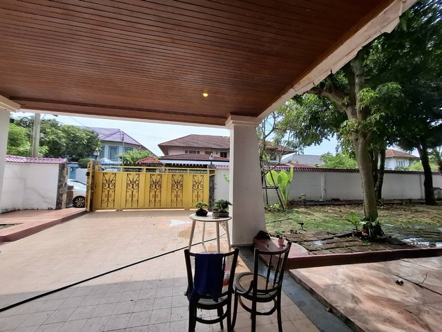 บ้านปล่อยเช่า 150ตรว. ถนนรัตนาธิเบศร์ ใกล้สะพานพระนั่งเกล้า