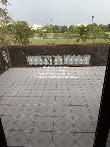บ้าน ขายบ้านหรู 2 ชั้น (ตามสภาพ) พร้อมที่ดิน 336 ตร.ว. ติดทะเลสาบ และสนามกอล์ฟ ม.เมืองเอก รังสิต (ใกล้สนามบินดอนเมือง) ร