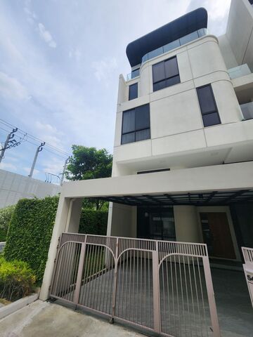 Experience Luxury Living at Demi Sathu 49 – Your Dream Townhome Awaits