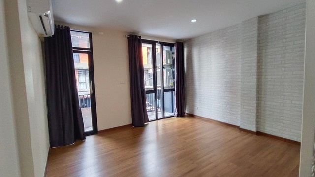 ให้เช่าทาวน์โฮม 3.5 ชั้น ม.Haus 35 แจ้งวัฒนะ-ปากเกร็ด ซ.35 ตกแต่งพร้อมอยู่