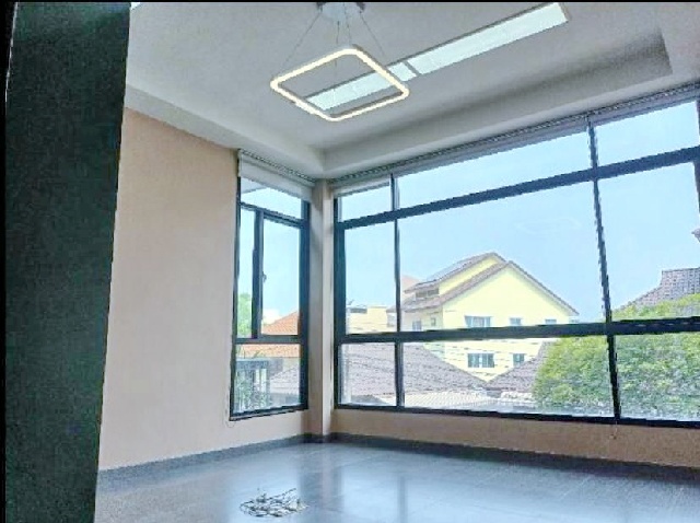 ปรีดี มีลิฟท์ในตัว BTS พระโขนง 900ม.สุขุมวิท71 ให้เช่าโฮมออฟฟิศ 3 ชั้น รร.นานาชาติเซนต์แอนดรูว์ 1.2 กม.3 ออฟฟิศ 2 น้ำ