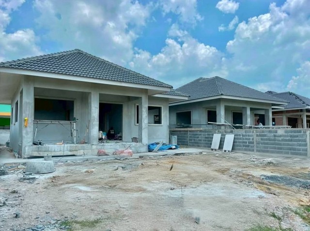 เปิดจองแล้วบ้านเดี่ยวหลังใหญ่บ้านบึงชลบุรี จองวันนี้ลดทันที หลายแสนบาท 84.ตรว. สวยราคาถูก