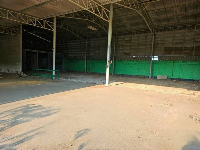 ให้เช่าบ้านโกดังและห้องพักบางนางพานทองชลบุรี บนเนื้อที่ 2 ไร่ผังสีเหลือง พานทองชลบุรี
