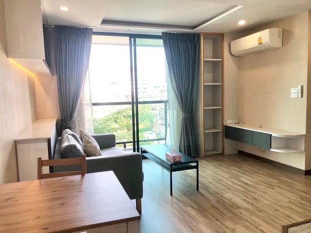 ให้เช่า 20,000 คอนโดเดอรูฟ พหลโยธิน 1 ห้องนอน 1 ห้องน้ำ ชั้น4 ขนาด 50 ตร.ม ใกล้BTS อารีย์ และ ใกล้BTS สนามเป้า