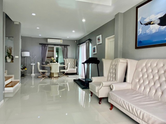 บ้านเดี่ยว รสิกา วิลล่าการ์เด้น 3 รัตนาธิเบศร์ เฟสใหม่ ใกล้วงเวียนพระราม 5 ขนานถนนราชพฤกษ์ บ้านสวยสภาพดี พร้อมอยู่