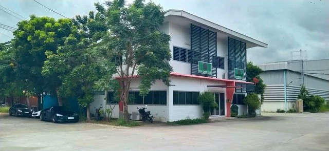 ขายโรงงานพร้อมกิจการ 2 โรงงาน โซนหนองบอนแดงบ้านบึงชลบุรี บนพื้นที่ 35-2-40. ไร่ พื้นที่ใช้สอยทั้งหมด19,938 ตรม. ผังสีเหล
