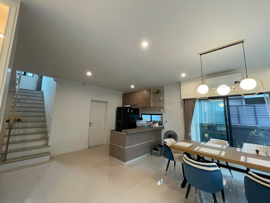 [ให้เช่า] FOR RENT SARANSIRI RANGSIT / 4 bedrooms 5 bathrooms / 69 Sqw. 250 Sqm. **60,000**