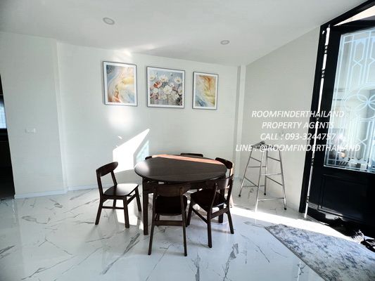 [ให้เช่า] FOR RENT LAKE SERENE RAMA 2 / 4 bedrooms 3 bathrooms / 100 Sqw. 220 Sqm. **50,000** CLOSE TO NORWICH INTERNATIONAL SCHOOL