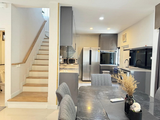 [ให้เช่า] FOR RENT CENTRO BANGNA KM.7 / 4 bedrooms 3 bathrooms / 52 Sqw. 175 Sqm. **58,000** JUST 10 MINUTES FROM MEGA BANGNA