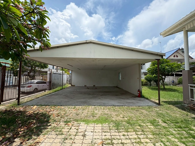 ขายบ้านเดี่ยวหลังใหญ่หลังมุม ใกล้BTSปุณณวิถี หมู่บ้านเมืองทอง4 ซอยสุขุมวิท101 บางจาก พระโขนง กทม.