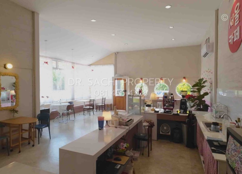 ขายบ้านสวย ในตัวเมืองลำพูน 122.7 ตรว. พร้อมกิจการคาเฟ่ บรรยากาศดี เงียบสงบ