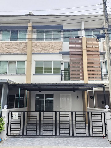 รีโนเวทใหม่ จบครบ! Town Plus เกษตร–นวมินทร์ 3 ชั้น เพียง 4.99 ล.
