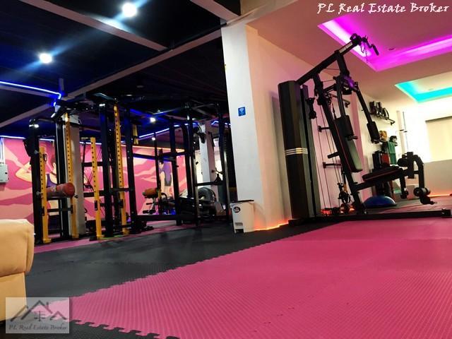 ให้เช่าอาคารพาณิชย์ 4.5 ชั้น 3 คูหา มีดาดฟ้า พื้นที่ 1,020 ตรม. ถนนลาดพร้าว ใกล้ Food land , MRT มหาดไทย
