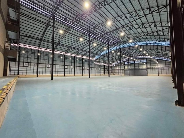 ให้เช่าโรงงาน พื้นที่ 8,440 ตรม. พร้อมอาคารสำนักงาน ในนิคมอุตสาหกรรมแหลมฉบัง เขต Freezone 1
