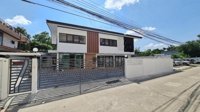 ให้เช่าบ้านเดี่ยว2ชั้นย่านโชคชัย4 ลาดพร้าววังหิน เสนานิคม