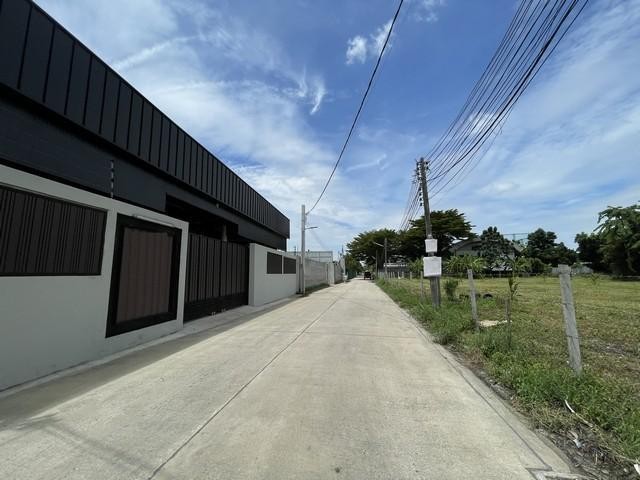 ให้เช่าโกดังพร้อมออฟฟิศสร้างใหม่1245-1467 ตร.ม. ย่านเลียบด่วนโยธินพัฒนา3ลาดพร้าว101 พร้อมลิฟท์ ใกล้เลียบด่วน CDC นวมินทร