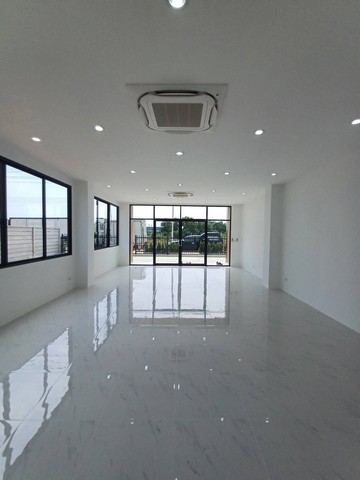 ขายโรงงานพื้นที่สีม่วงเข้ม 336 ตร.ว.ขึ้นไป พื้นที่ 600-1000 ตร.ม. ย่านปทุมธานี ลำลูกกาคลอง9