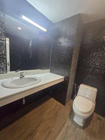 ให้เช่าคอนโด 3 ห้องนอน ทำเลดี ใกล้รถไฟฟ้าเพียง 300 ม. Elite Residence ศรีนครินทร์ 5