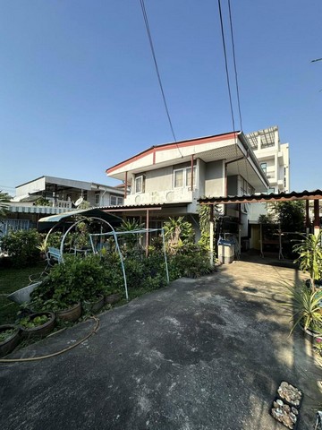 ขายบ้านเดี่ยว 2 ชั้น หมู่บ้านเสรี 8 พระราม 9 แขวงสวนหลวง เขตสวนหลวง