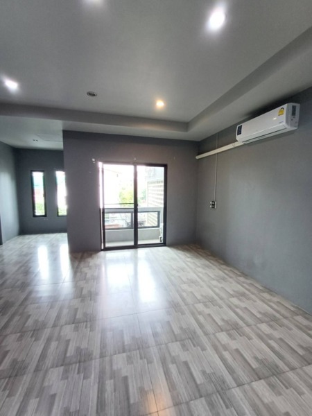ขายโฮมออฟฟิศ3ชั้นย่านลาดพร้าวบางกะปิรามคำแหงซอยลาดพร้าว124ใกล้MRTมหาดไทยท่าเรือมหาดไทย
