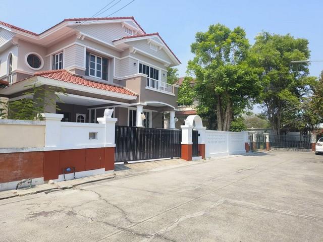 ขายบ้านเดี่ยว 2 ชั้น หมู่บ้านมัณฑนา รังสิต 2 ถ.รังสิต-นครนายก คลอง 2 ใกล้ฟิวเจอร์ พาร์ครังสิต ( รีโนเวททั้งหลัง )