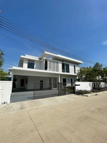 ให้เช่าบ้านเดี่ยว 2 ชั้น ( พูลวิลล่า ) โครงการมัณฑนา บางนา-ตราด กม.15 ใกล้สนามบินสุวรรณภูมิ