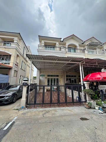 ให้เช่าทาวโฮม 3 ชั้น ใกล้เดอะมอลล์บางกะปิ หลังมุม หมู่บ้าน ศิรินโฮมลาดพร้าว 101 ซอย 42