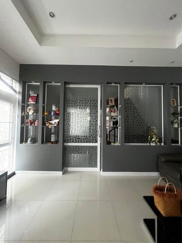ให้เช่าทาวโฮม 3 ชั้น ใกล้เดอะมอลล์บางกะปิ หลังมุม หมู่บ้าน ศิรินโฮมลาดพร้าว 101 ซอย 42