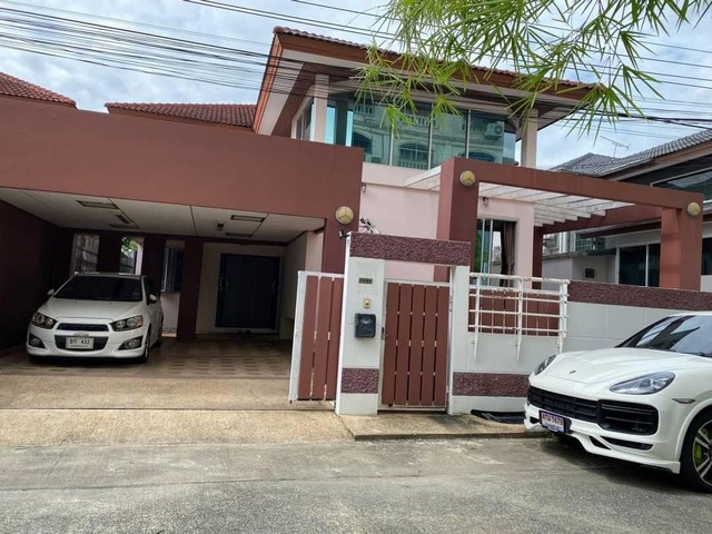 รหัสC6775 ให้เช่าบ้านเดี่ยว 2ชั้น หมู่บ้านอารีน่า การ์เด้นท์ อ่อนนุช 44 สุขุมวิท93 สุขุมวิท101