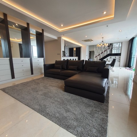 รหัสC6777 ให้เช่าคอนโด Penthouse Duplex 2ชั้น เดอะโฟร์วิงส์ เรสซิเดนซ์ ศรีนครินทร์ 3 ห้องนอน