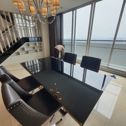 รหัสC6777 ให้เช่าคอนโด Penthouse Duplex 2ชั้น เดอะโฟร์วิงส์ เรสซิเดนซ์ ศรีนครินทร์ 3 ห้องนอน