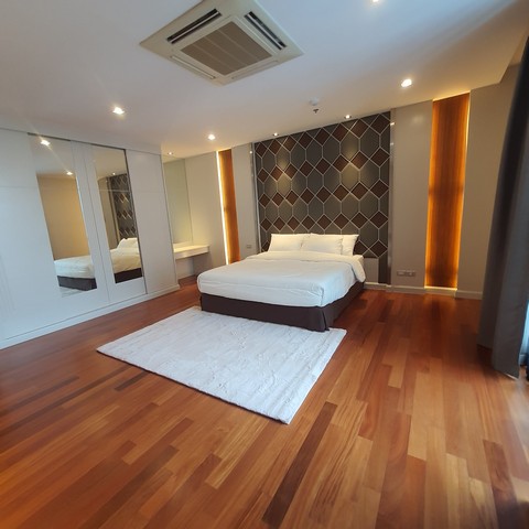 รหัสC6777 ให้เช่าคอนโด Penthouse Duplex 2ชั้น เดอะโฟร์วิงส์ เรสซิเดนซ์ ศรีนครินทร์ 3 ห้องนอน